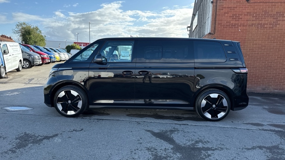 Used Volkswagen ID.Buzz 2025 for sale - 76870616: Photo 18