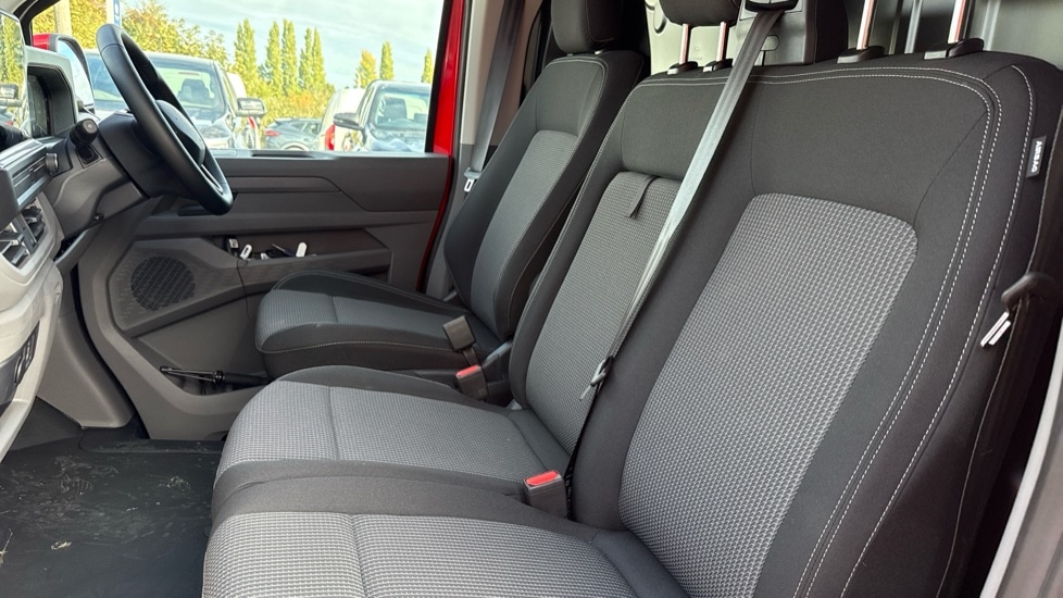 Used Volkswagen Transporter 2025 for sale - 76870554: Photo 17