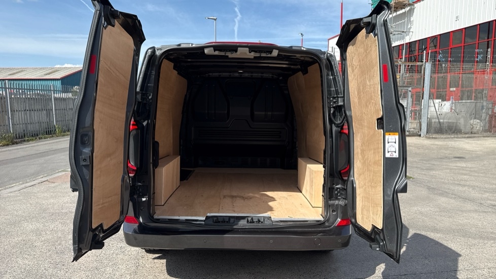 Used Volkswagen Transporter 2025 for sale - 76868532: Photo 19