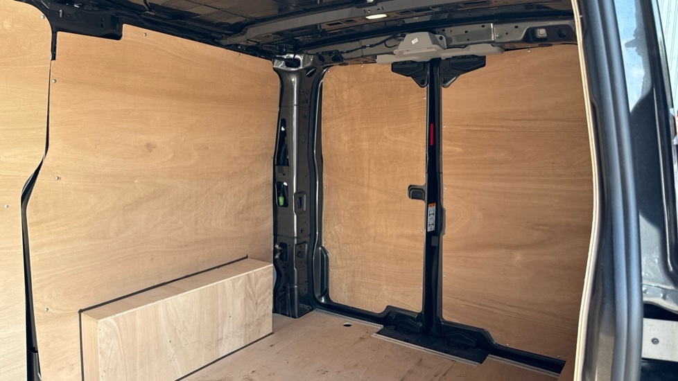 Used Volkswagen Transporter 2025 for sale - 76868532: Photo 20