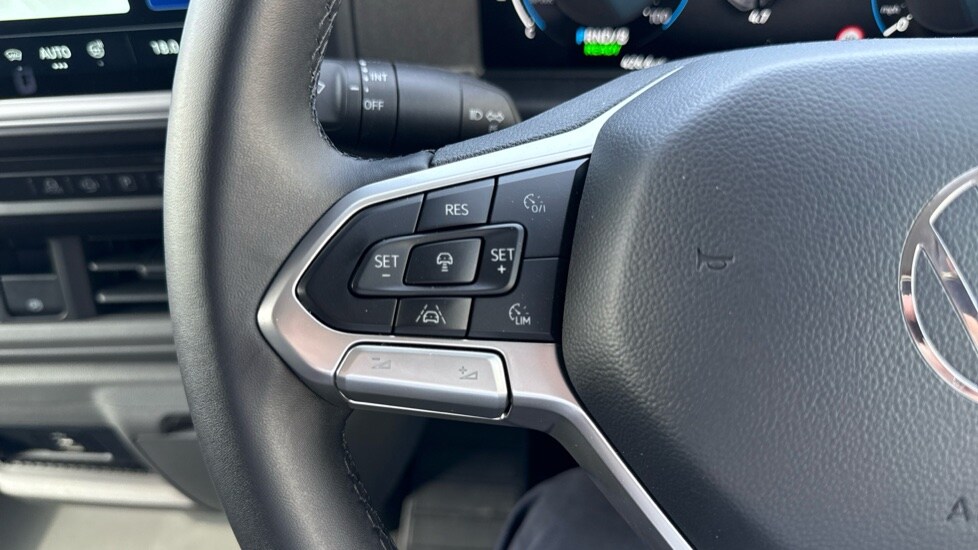 Used Volkswagen Transporter 2025 for sale - 76868532: Photo 28