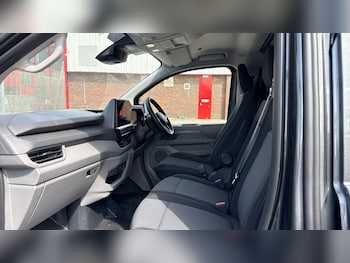 Used Volkswagen Transporter 2025 for sale - 76868532: Photo