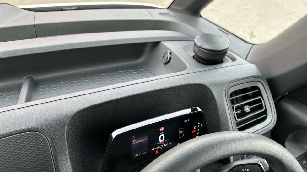 Used Volkswagen ID.Buzz 2024 for sale - 76869164: Photo 35