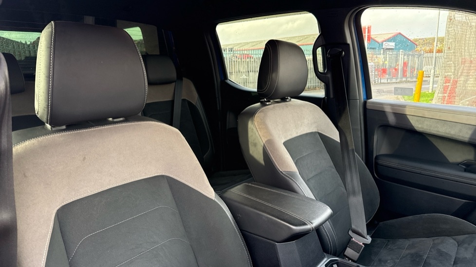 Used Volkswagen Amarok 2024 for sale - 75405934: Photo 17