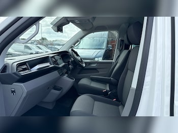 Used Volkswagen Transporter 2024 for sale - 75404161: Photo