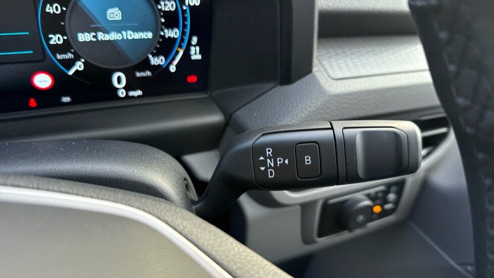 Used Volkswagen Transporter 2025 for sale - 76302451: Photo 14