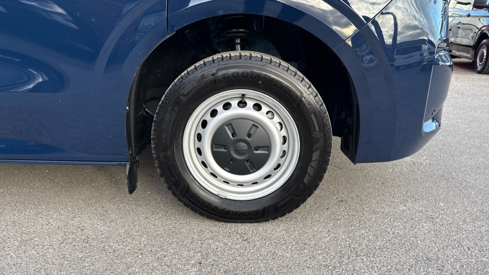 Used Volkswagen Transporter 2025 for sale - 76302451: Photo 5