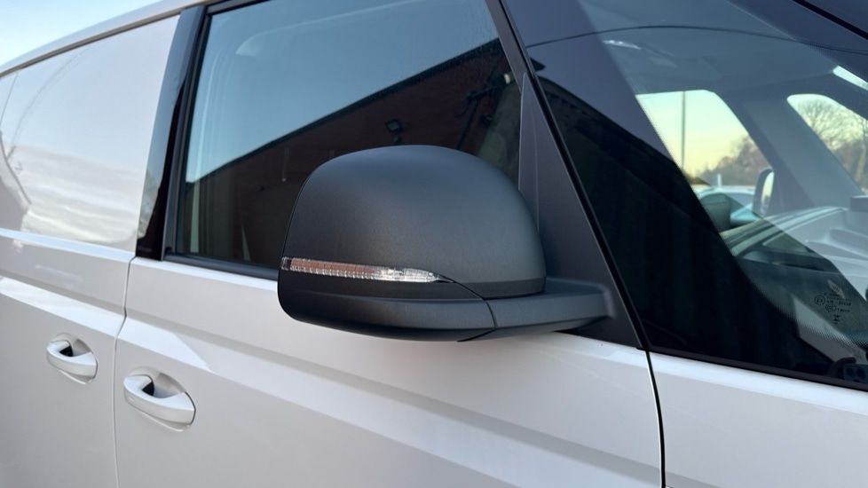 Used Volkswagen ID.Buzz 2025 for sale - 76999417: Photo 36