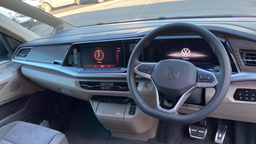 Used Volkswagen Multivan 2025 for sale - 76869289: Photo 11