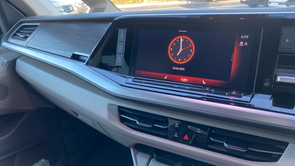 Used Volkswagen Multivan 2025 for sale - 76869289: Photo 12