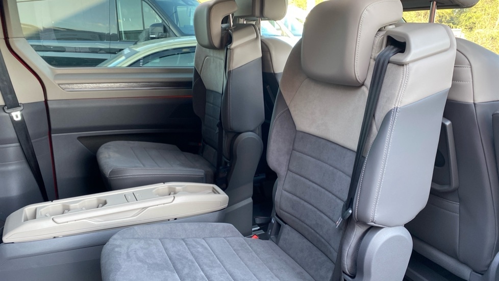 Used Volkswagen Multivan 2025 for sale - 76869289: Photo 22
