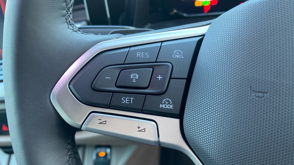 Used Volkswagen Multivan 2025 for sale - 76869289: Photo 24