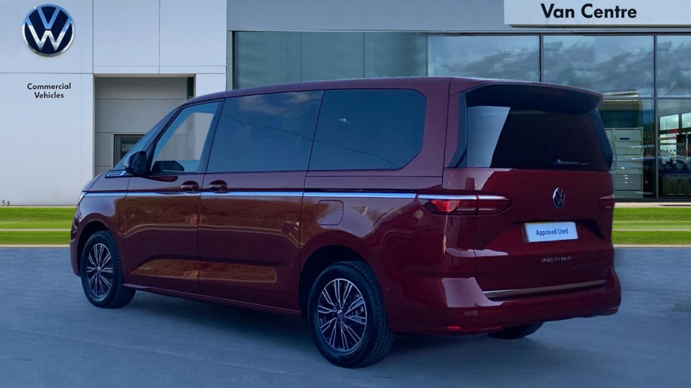 Used Volkswagen Multivan 2025 for sale - 76869289: Photo 3