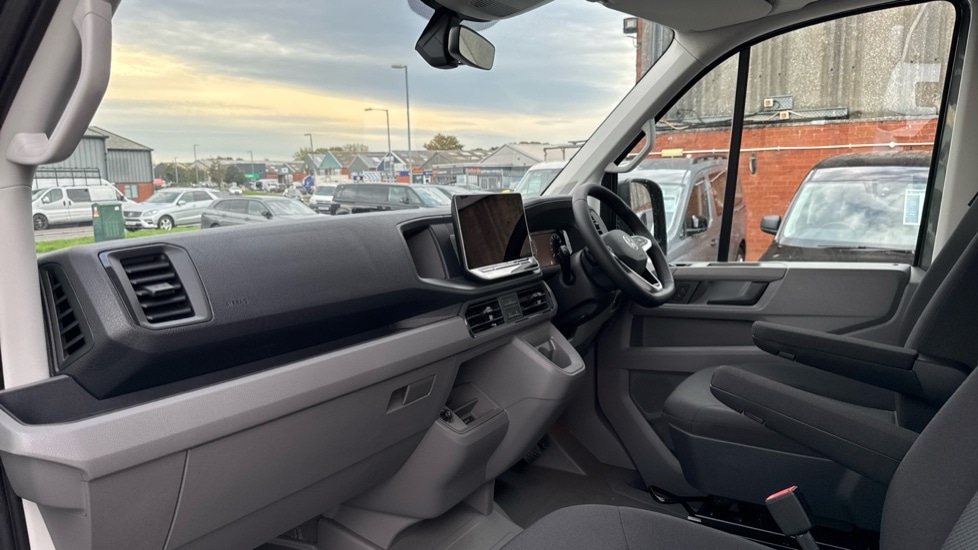 Used Volkswagen Crafter 2025 for sale - 76870640: Photo 2