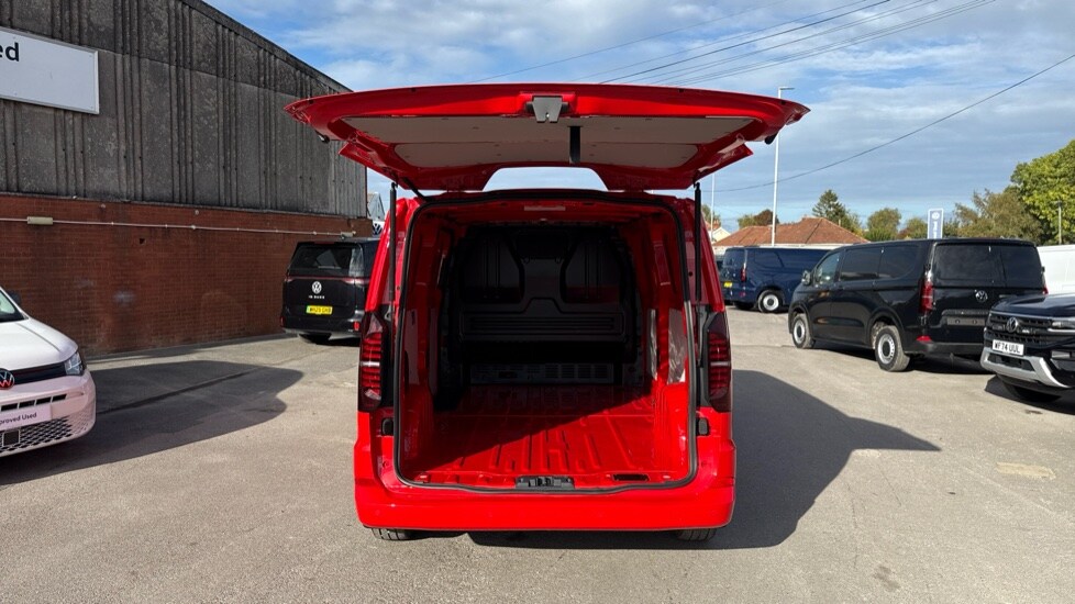 Used Volkswagen Transporter 2025 for sale - 76302222: Photo 10