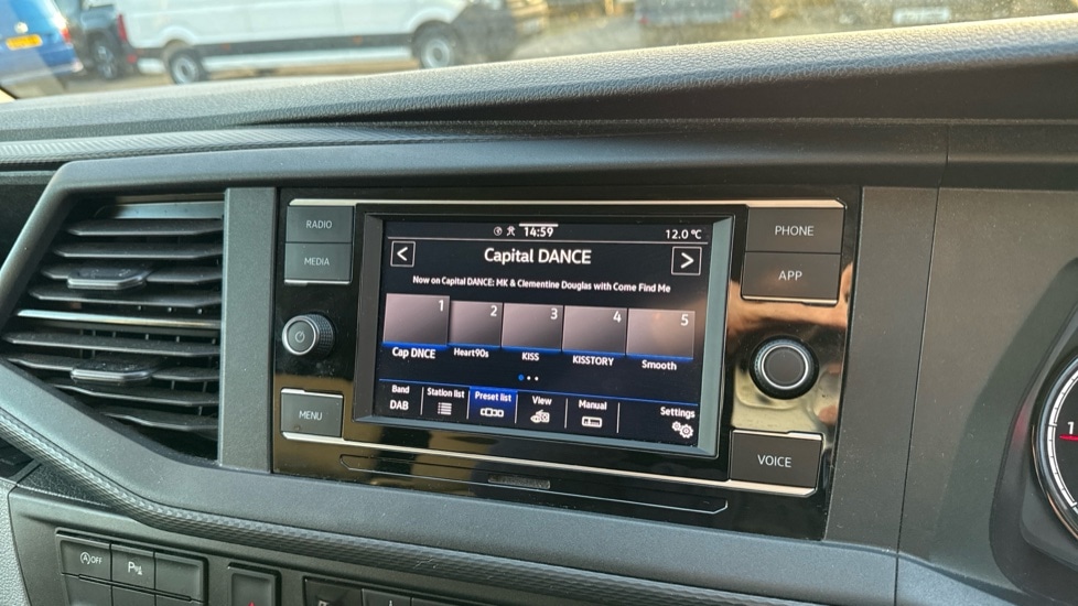 Used Volkswagen Transporter 2023 for sale - 76914880: Photo 16