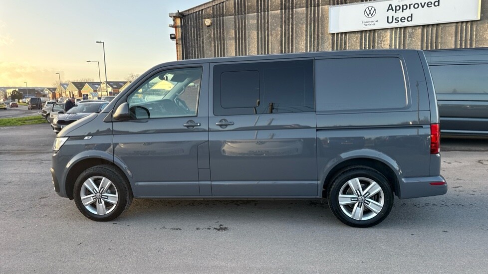 Used Volkswagen Transporter 2023 for sale - 76914880: Photo 18