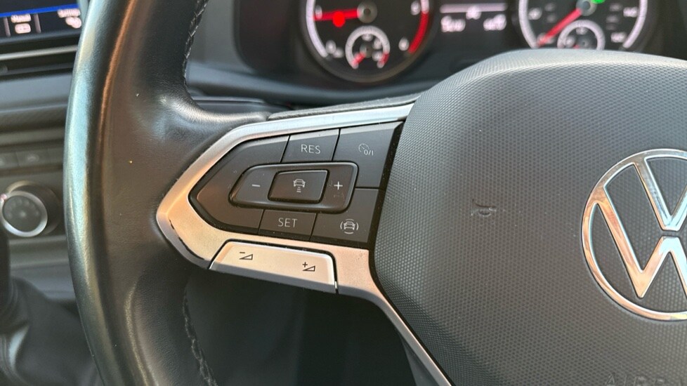 Used Volkswagen Transporter 2023 for sale - 76914880: Photo 24