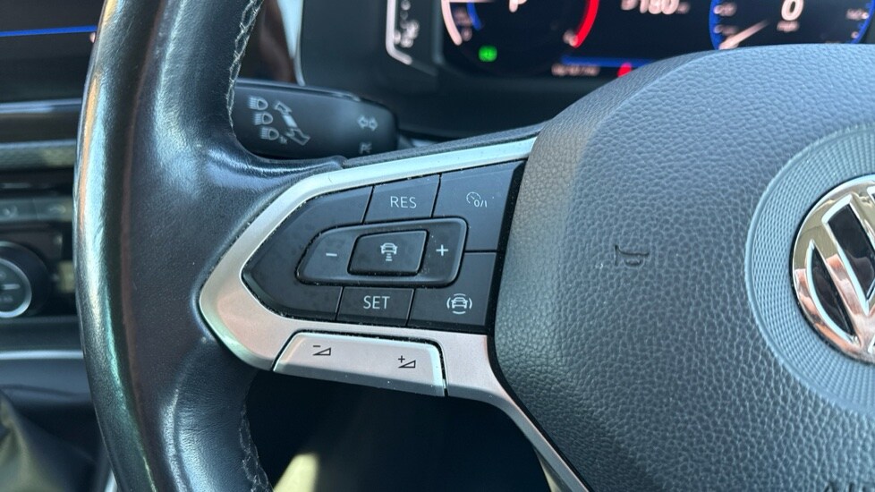 Used Volkswagen Caravelle 2020 for sale - 76915095: Photo 24