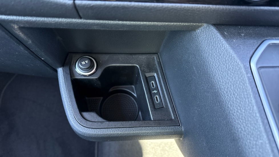 Used Volkswagen Caravelle 2020 for sale - 76915095: Photo 35