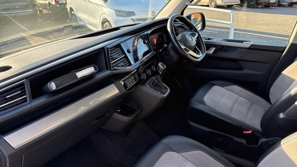 Used Volkswagen Caravelle 2020 for sale - 76915095: Photo 36