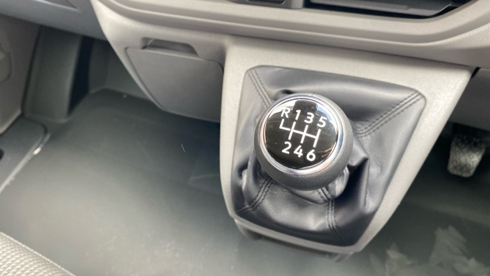 Used Volkswagen Transporter 2025 for sale - 76868383: Photo 14