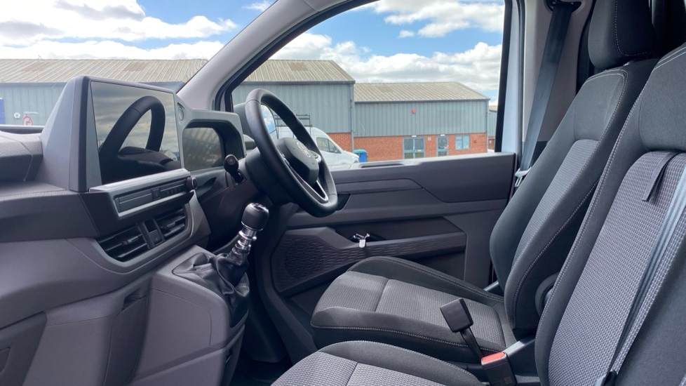 Used Volkswagen Transporter 2025 for sale - 76868383: Photo 2