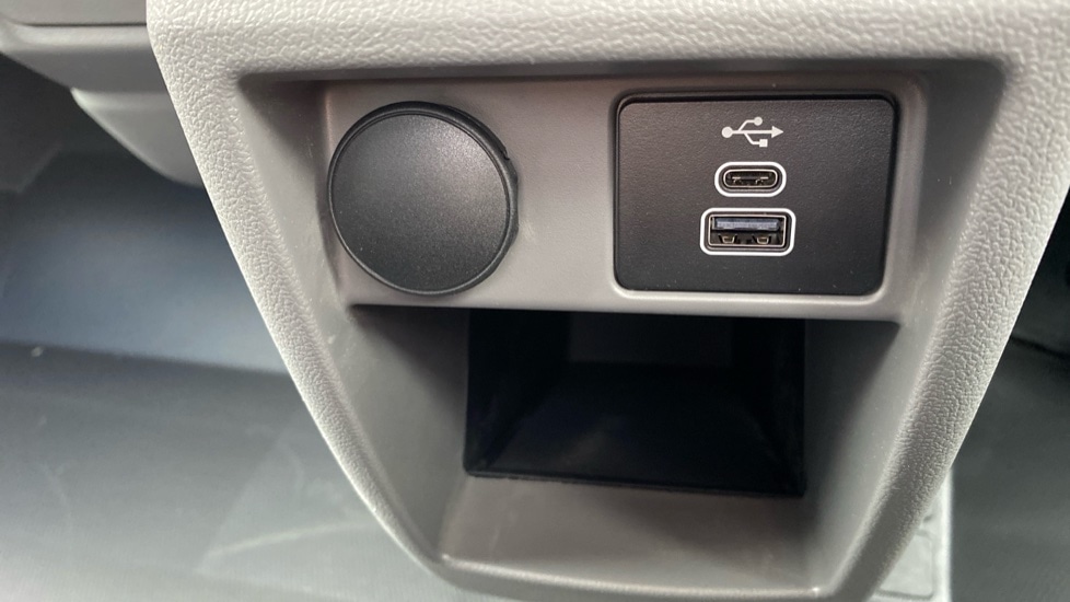 Used Volkswagen Transporter 2025 for sale - 76868383: Photo 23