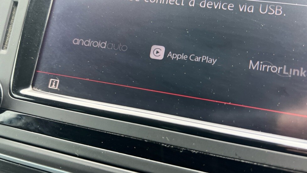 Used Volkswagen Transporter 2018 for sale - 76984005: Photo 26