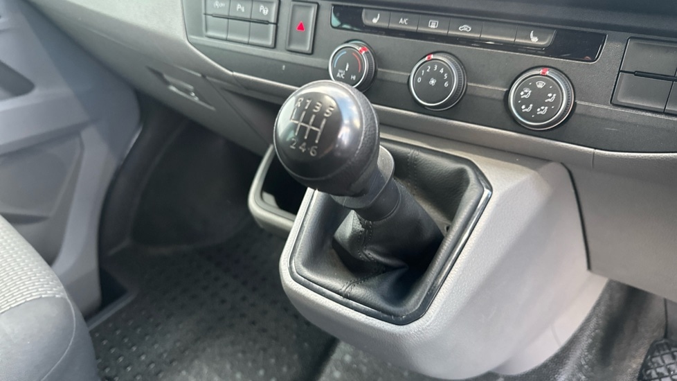 Used Volkswagen Transporter 2020 for sale - 76914882: Photo 14