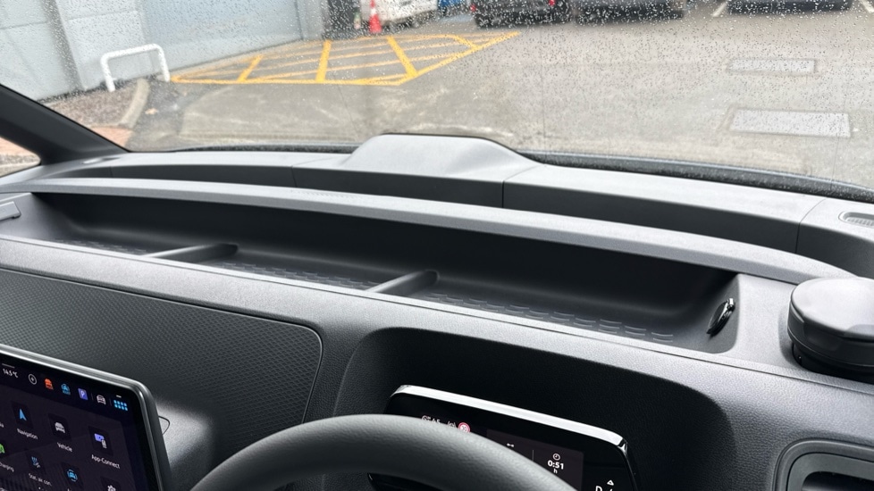 Used Volkswagen ID.Buzz 2025 for sale - 76393631: Photo 17