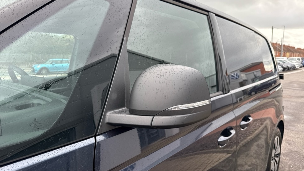 Used Volkswagen ID.Buzz 2025 for sale - 76393631: Photo 38