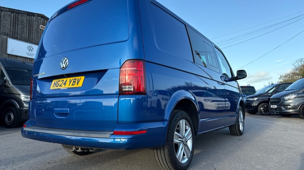 Used Volkswagen Transporter 2024 for sale - 76872392: Photo 36