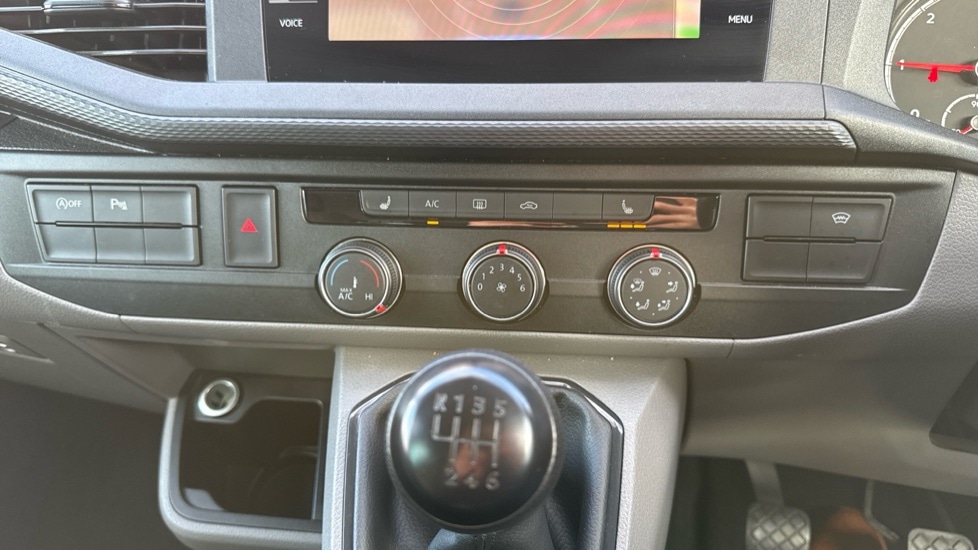 Used Volkswagen Transporter 2024 for sale - 76869542: Photo 13