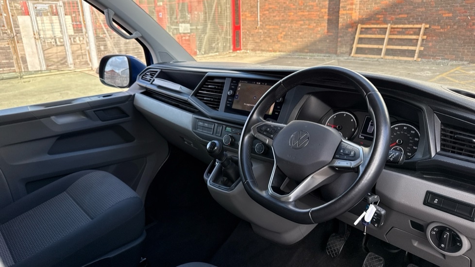 Used Volkswagen Transporter 2024 for sale - 76869542: Photo 6
