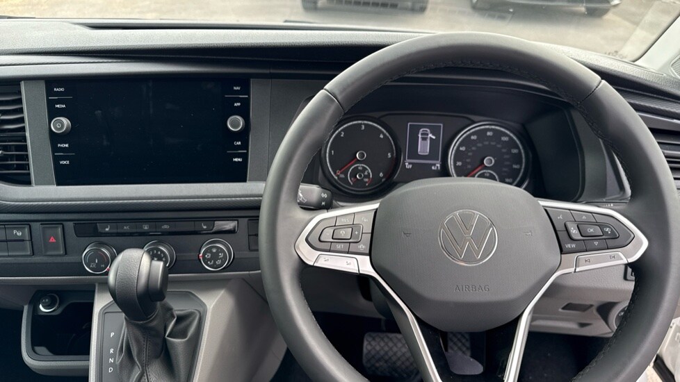 Used Volkswagen Transporter 2024 for sale - 76868527: Photo 11