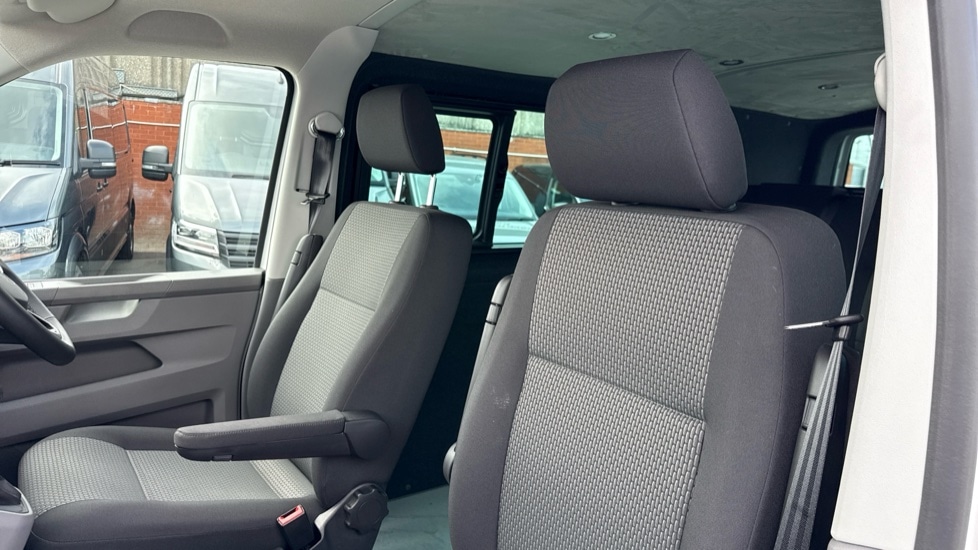 Used Volkswagen Transporter 2024 for sale - 76868527: Photo 17