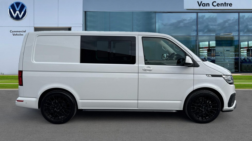 Used Volkswagen Transporter 2024 for sale - 76868527: Photo 4