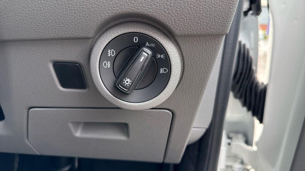 Used Volkswagen Transporter 2024 for sale - 76868527: Photo 40