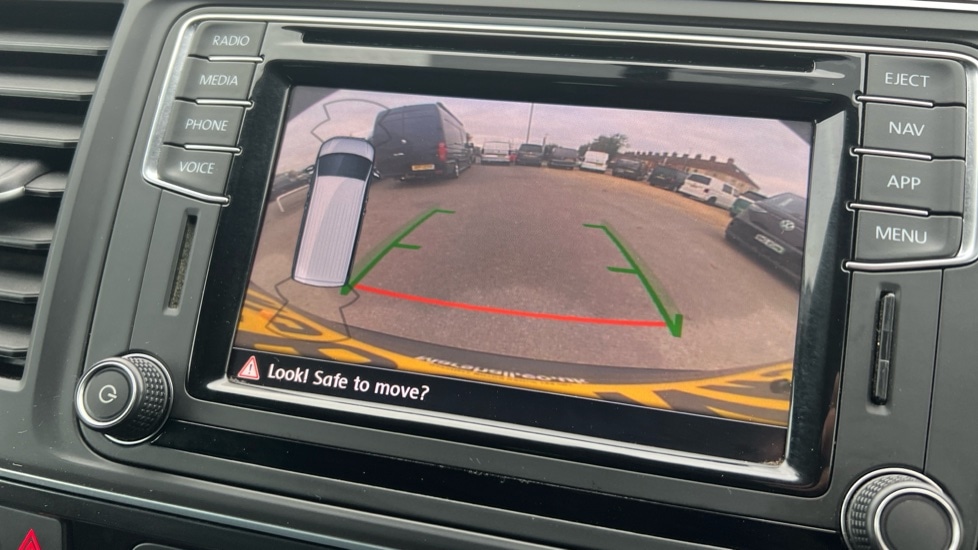 Used Volkswagen Transporter 2018 for sale - 76888755: Photo 22