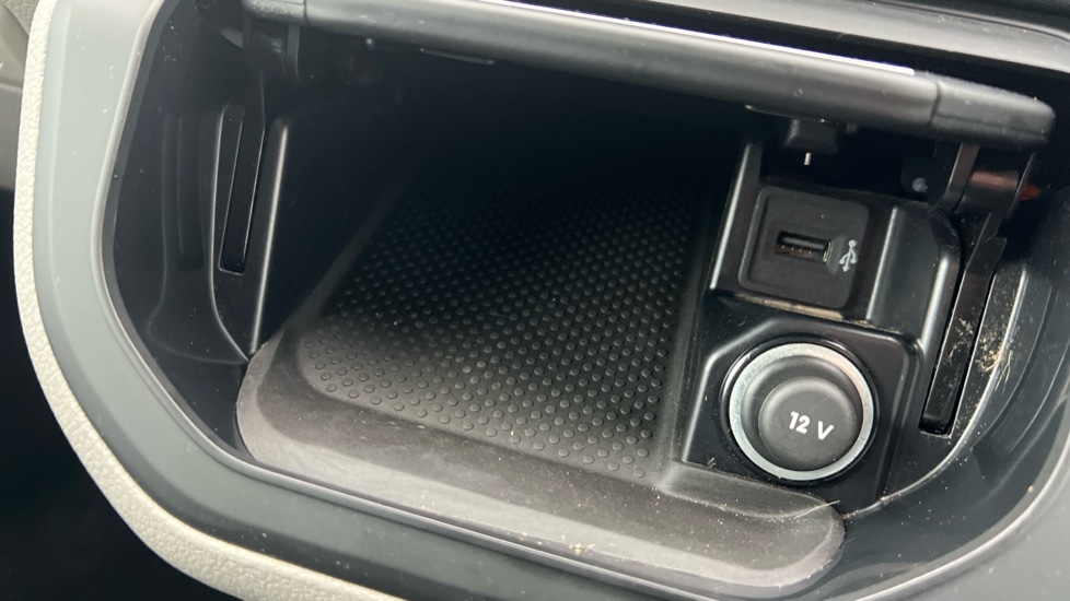 Used Volkswagen Transporter 2018 for sale - 76888755: Photo 29