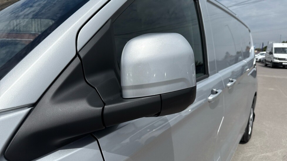 Used Volkswagen Transporter 2025 for sale - 76869452: Photo 41