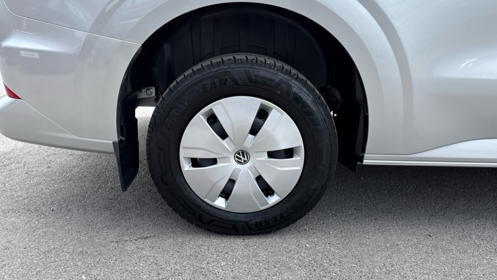 Used Volkswagen Transporter 2025 for sale - 76869452: Photo 5