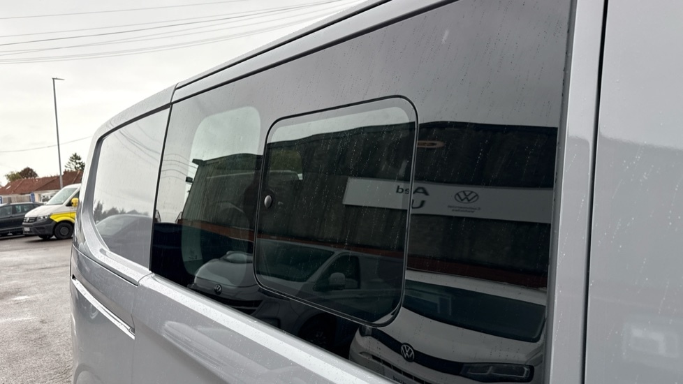 Used Volkswagen Transporter 2025 for sale - 76458934: Photo 39