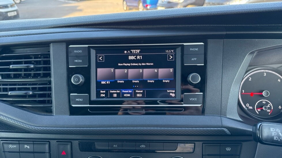 Used Volkswagen Transporter 2024 for sale - 76552353: Photo 16