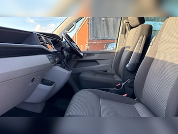 Used Volkswagen Transporter 2024 for sale - 76552353: Photo