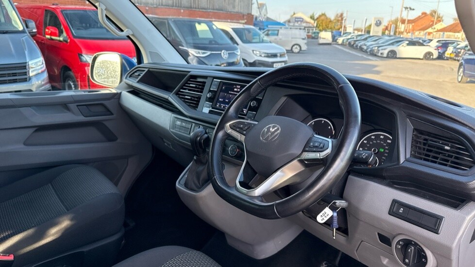 Used Volkswagen Transporter 2024 for sale - 76552353: Photo 6