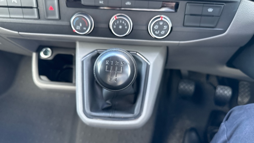 Used Volkswagen Transporter 2021 for sale - 76914873: Photo 14