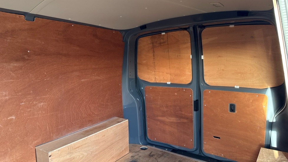 Used Volkswagen Transporter 2021 for sale - 76914873: Photo 9