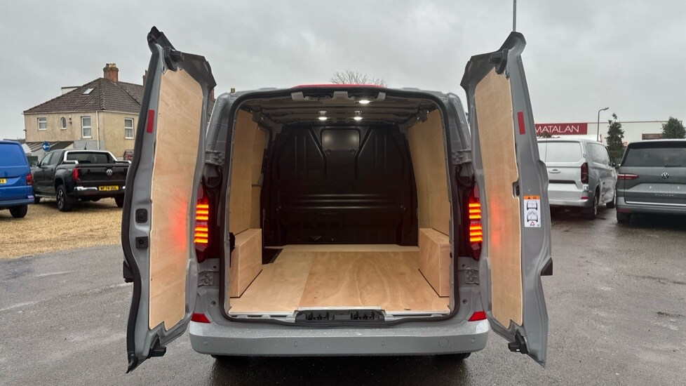 Used Volkswagen Transporter 2025 for sale - 76914879: Photo 10